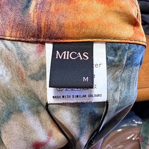 New! MICAS Satin Floral Print Tie Front Skirt - Size Medium - Picture 5 of 8